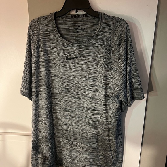 NIKE MENS SET OF 3 ATHLETIC SHIRTS SIZE XXL - Picture 2 of 10